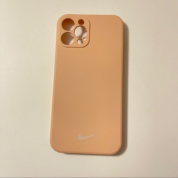 iPhone 12/12pro/12promax Cases - Picture 9 of 10